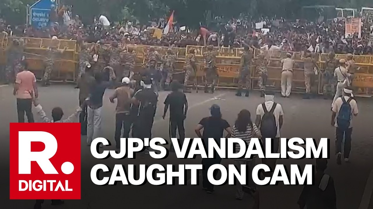 CCTV Captures Exact Moment of Stone Pelting and Vandalism at CJP's Protest in Delhi