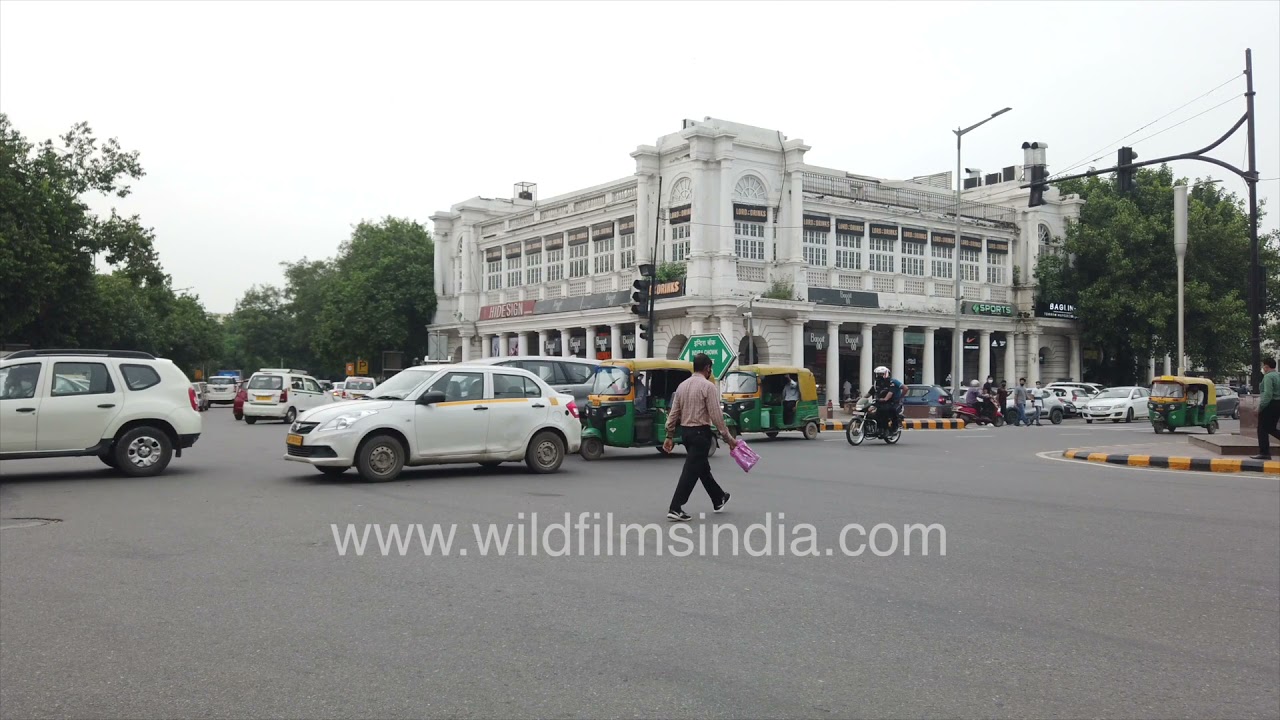 Traffic at Indira Chowk intersection of Connaught Place in Delhi