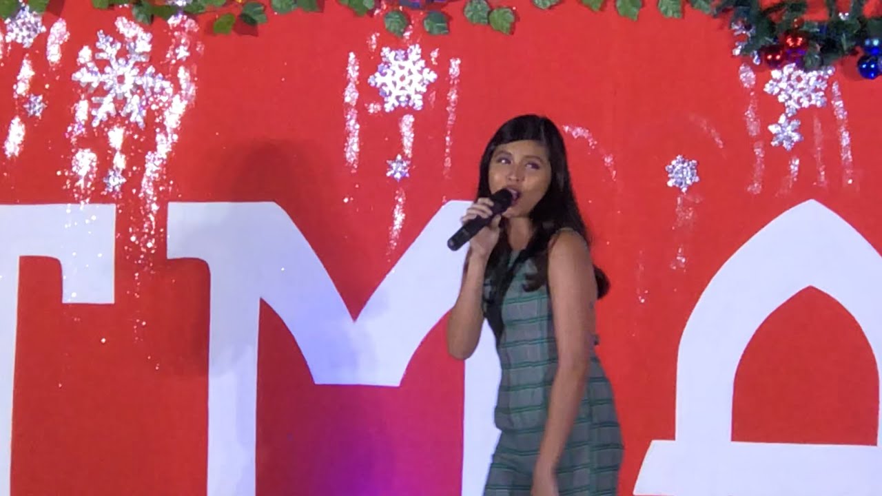 MAINE MENDOZA SINGS LAST CHRISTMAS AT COD RELAUNCH IN ARANETA CENTER CUBAO!