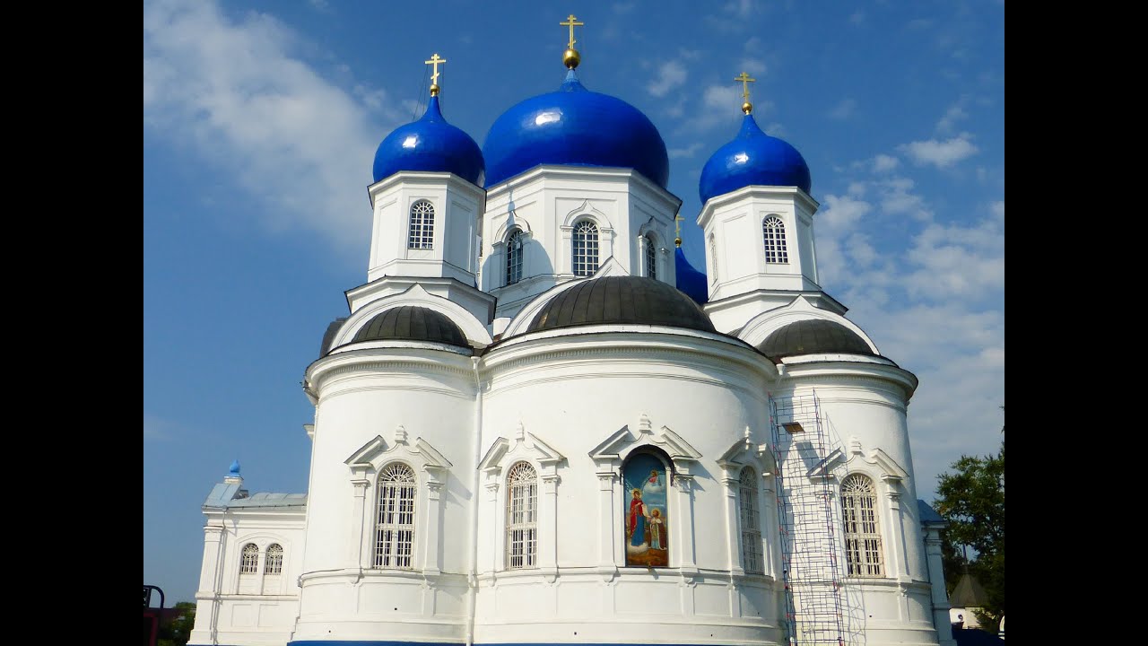Боголюбский в честь явления Боголюбской иконы Божией матери монастырь.