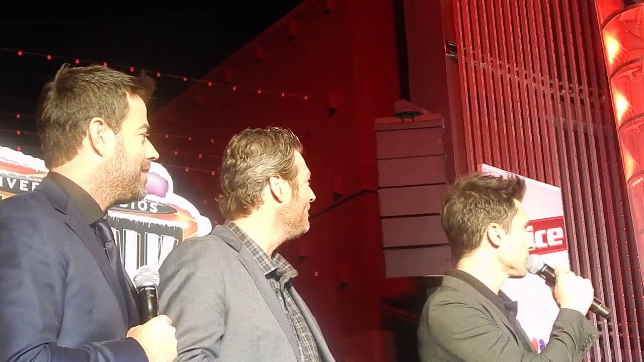 Blake Shelton Adam Levine Carson Daly clowing around for the holidays