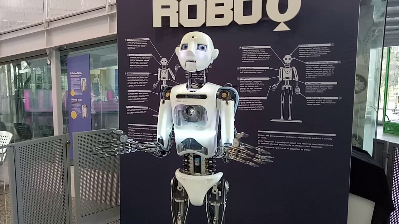 RUNSTEM kids meet a singing Robot at Questacon