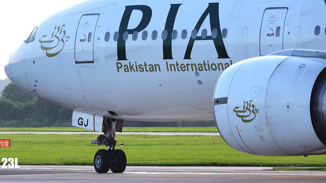 PIA Pakistan International Airlines  AP-BGJ Boeing 777-240 ER Departing Manchester To Lahore 23/8/19