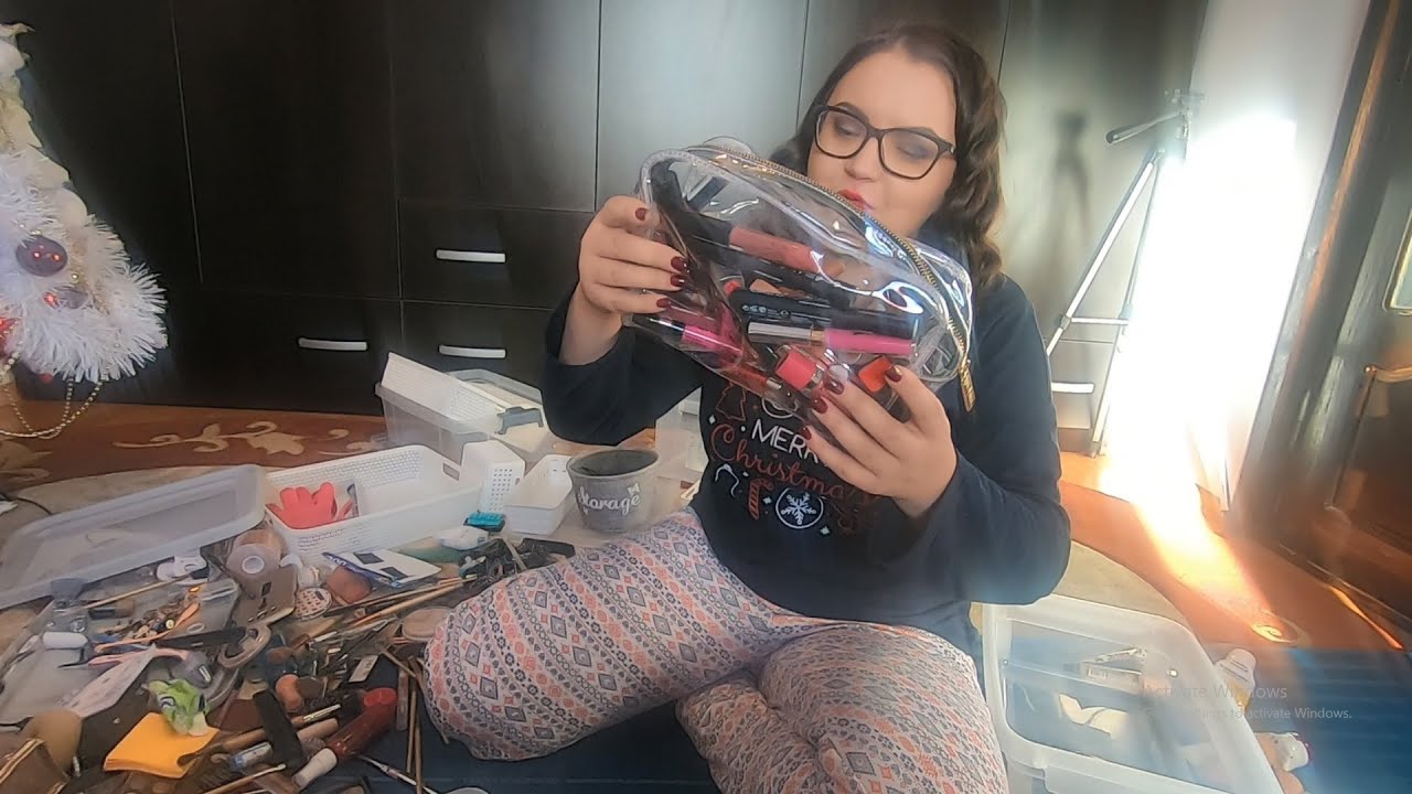 Facem ordine la machiaje împreună