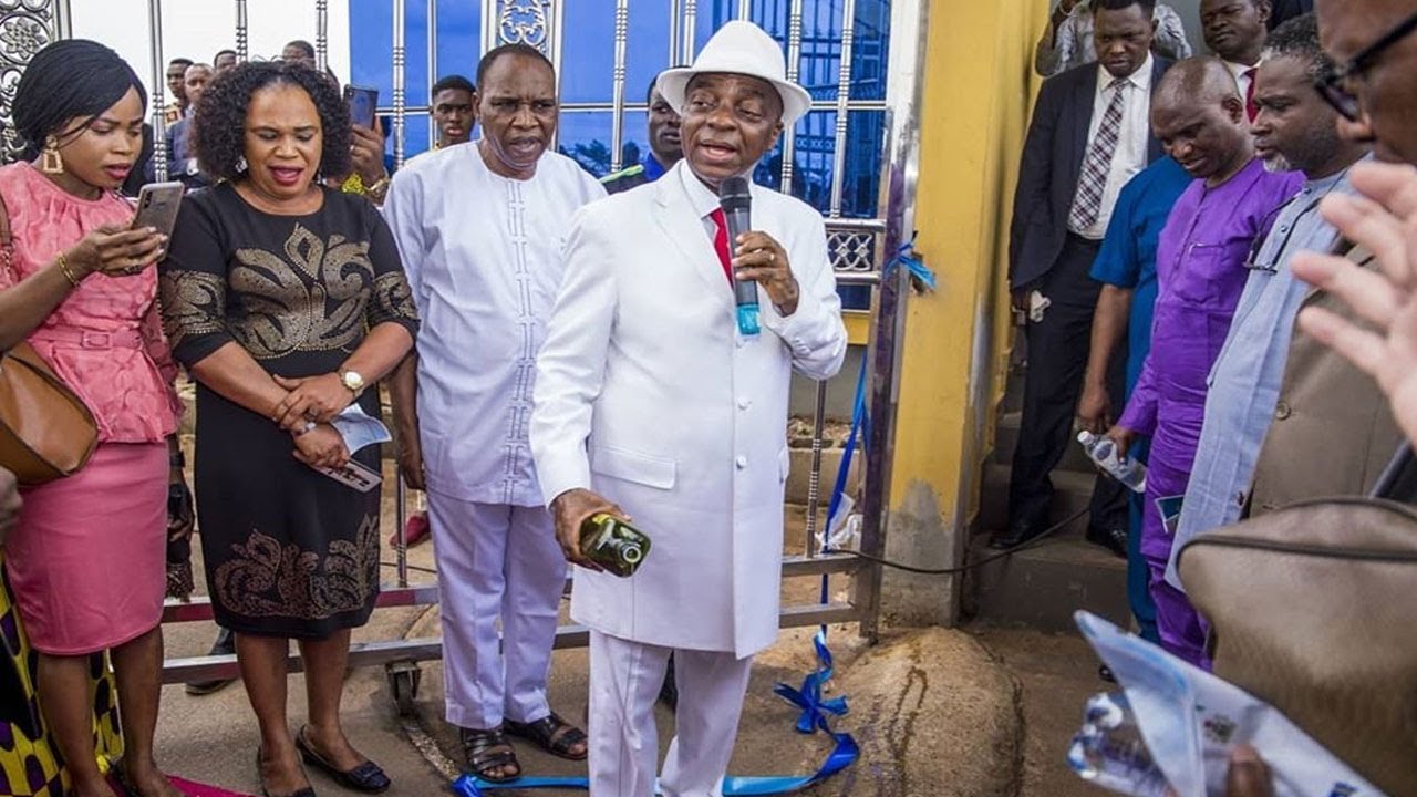 BISHOP DAVID OYEDEPO HAD AN ENCOUNTER WITH A NOTORIOUS WITCH