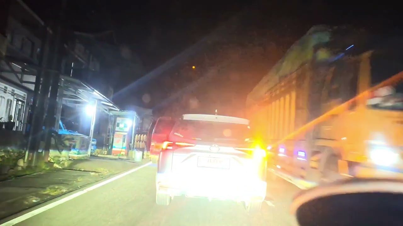 PERJALANAN MALAM  PADANG PANJANG KE BUKITTINGGI