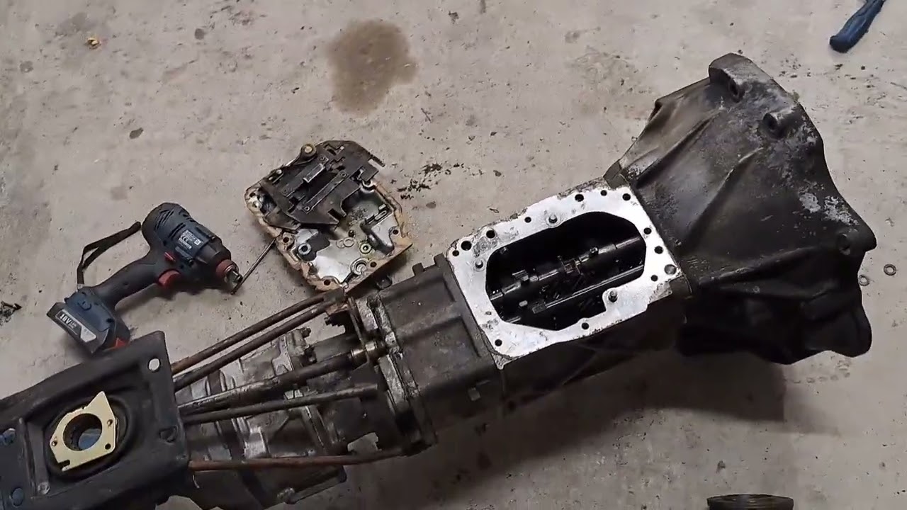 Växellådan skall monteras .