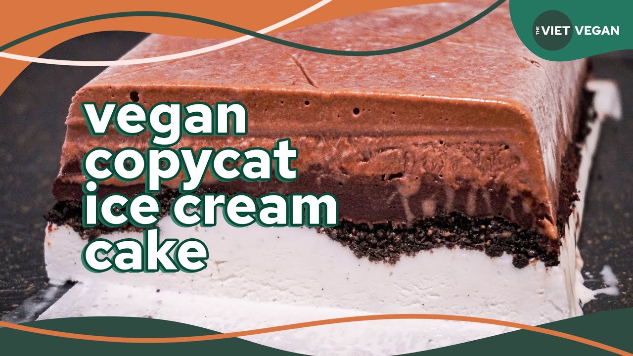 copycat vegan ice cream cake with fudgy ganache and cookie crumble