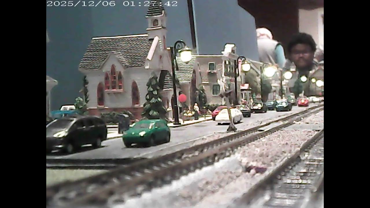 BaNTrak&HARM TTrrak layout at Roland Park Place  December1225