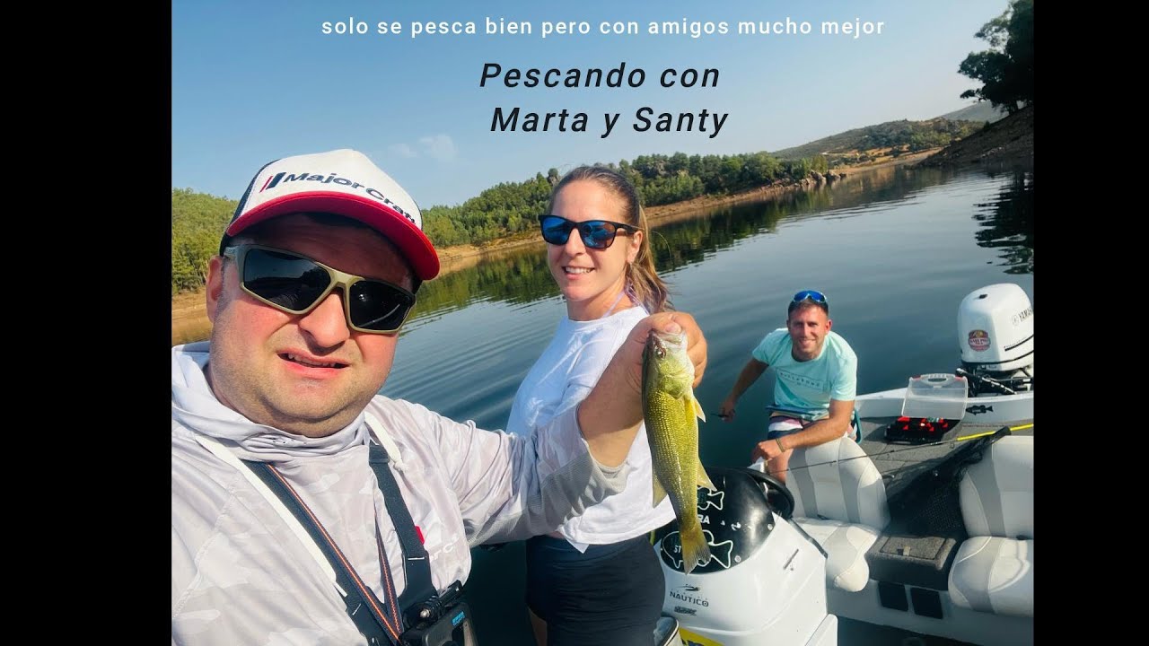 Pesco  con mis Amigos  Marta y Santy en mi Pantano favorito Cijara 