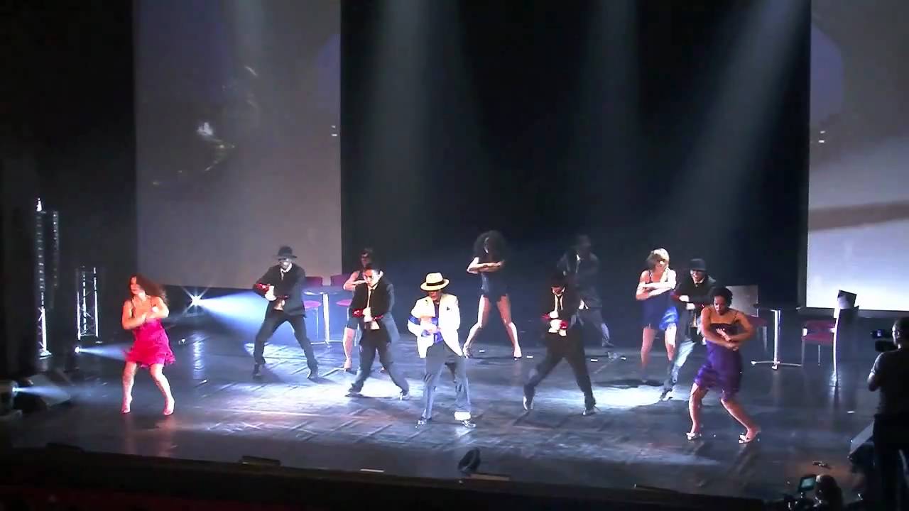 DANGEROUS - TWYMMF - SMOOTH CRIMINAL HD Christopher Gaspar