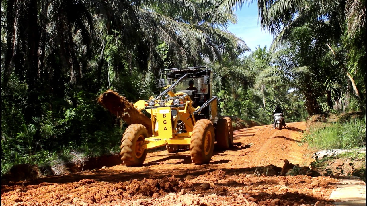 Jadi lebar dan Rata |Komatsu Grader GD535