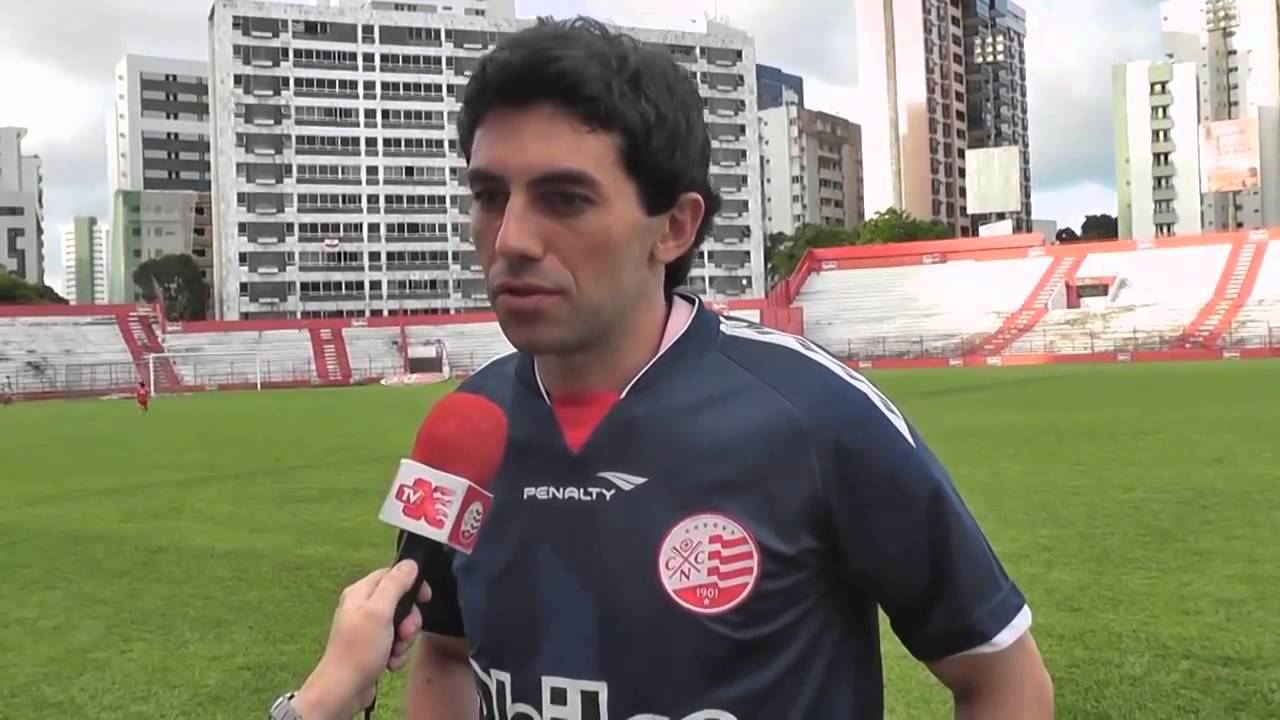 05.07.2013 - TVN - Entrevista exclusiva com Ricardo Berna