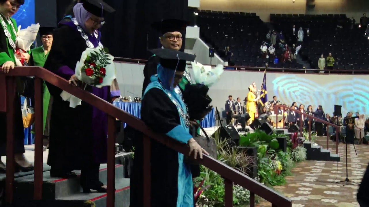 Wisuda Semester Genap Tahun Akademik 2023/2024 Universitas Trisakti (FEB, FK, FTI, FTKE, FALTL)