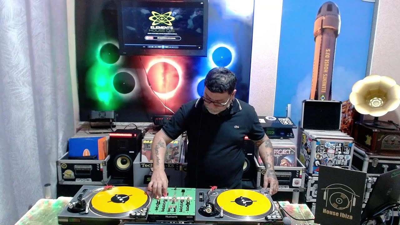 ELEMENTS HOUSE DJS LIVE