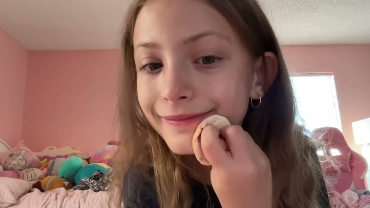 Grwm with my cousin  (btw I usually don’t do makeup)