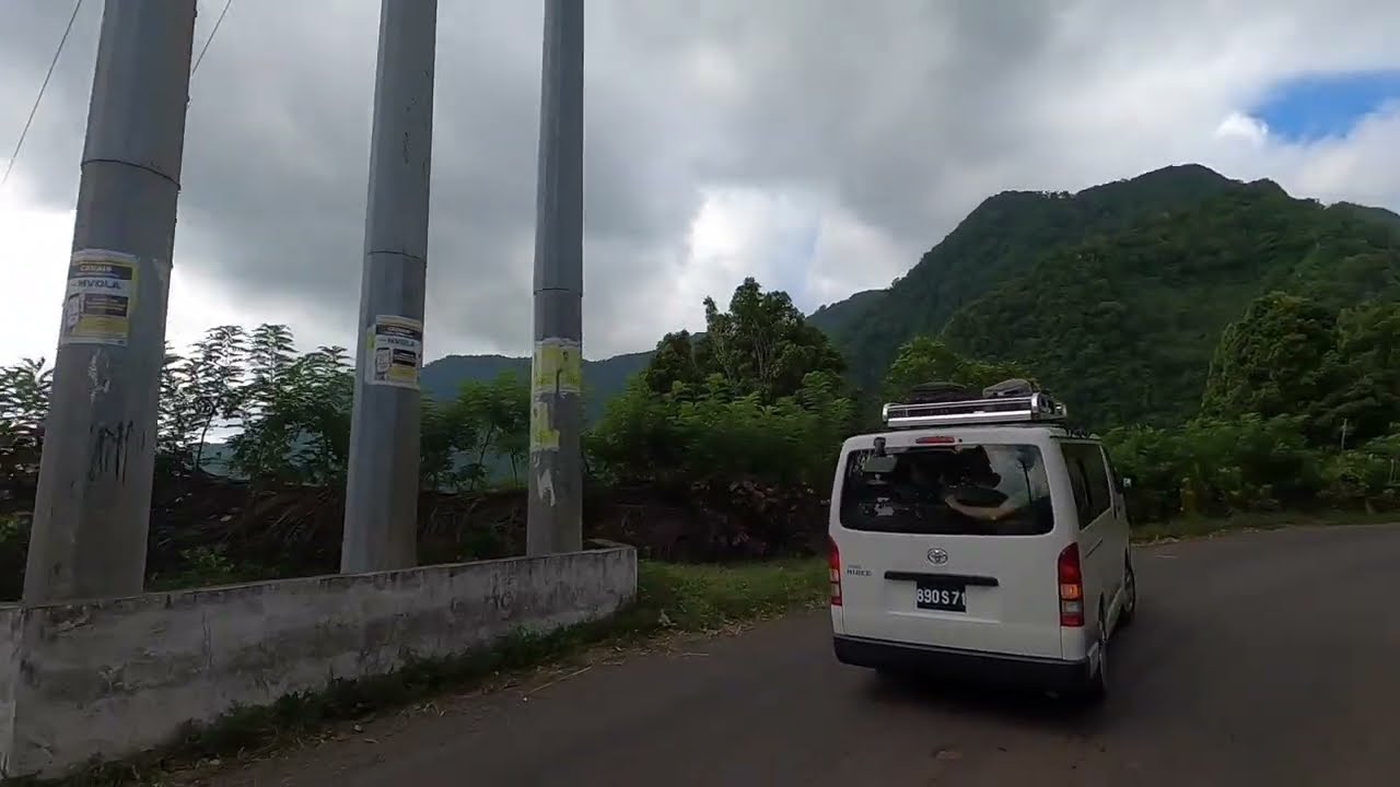 Comores Anjouan Route Tsembéhou vers Koni Djodjo Gopro / The Comororos Ndzuwani Road to Koni Djodjo