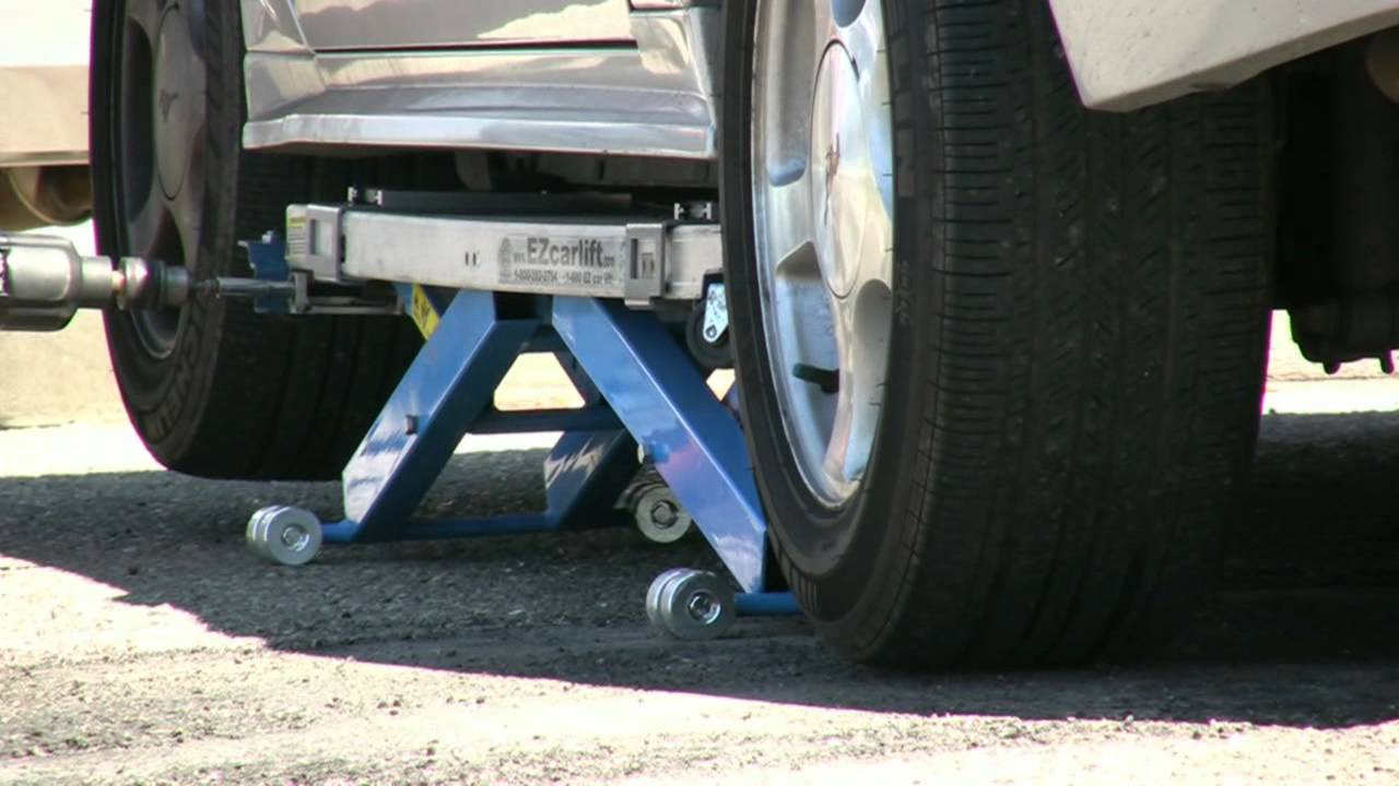 EZcarlift -- Model SU - mobile mechanics' lift