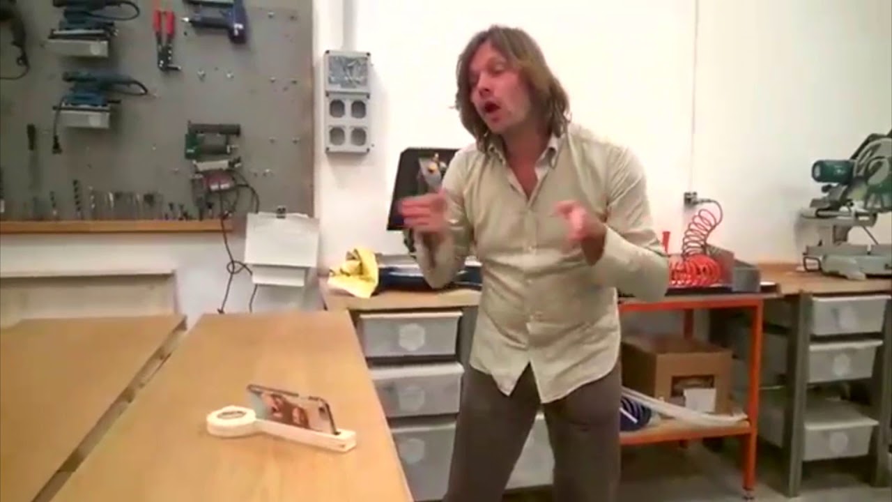 Corso di fresatrice CNC - Videochiamiamo?