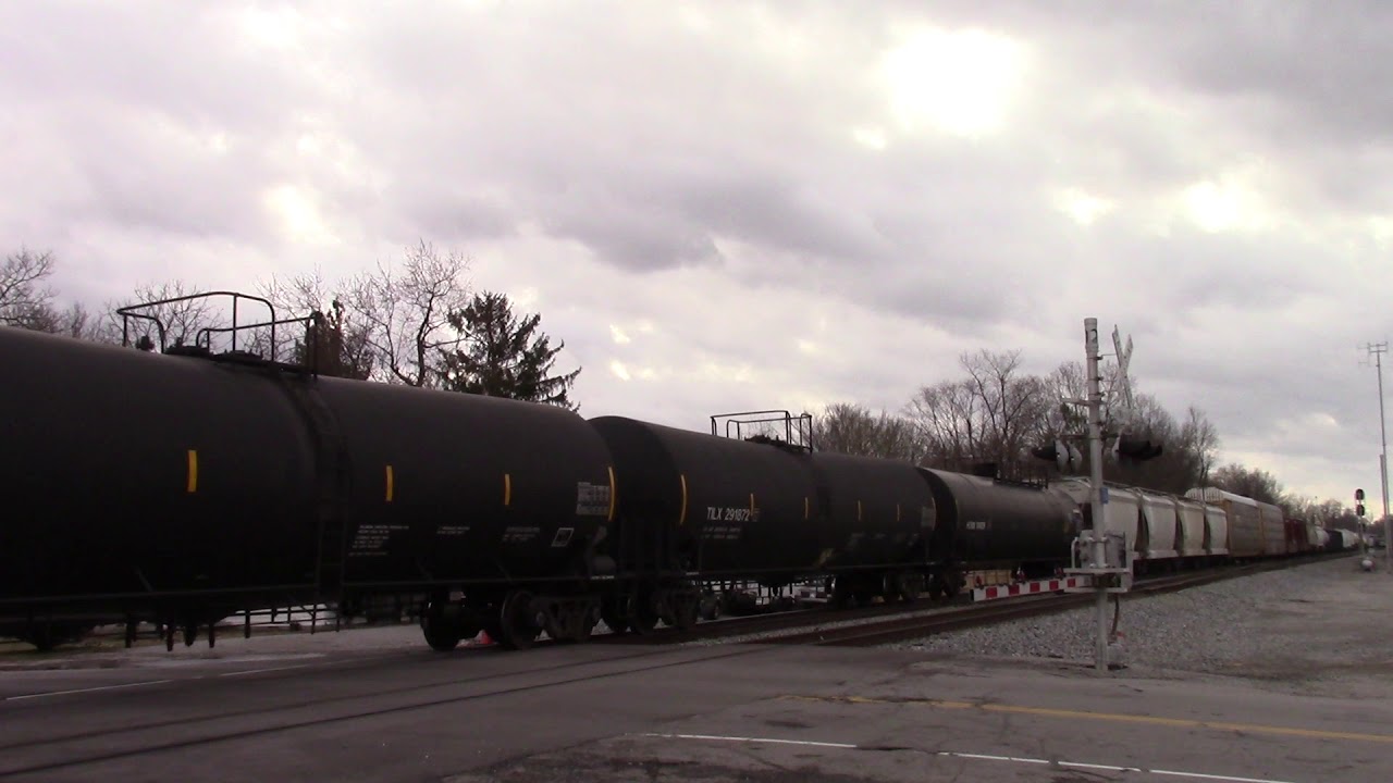 NORFOLK SOUTHERN Former Conrail GE D8-40CW Northbound Manifest Mix Freight