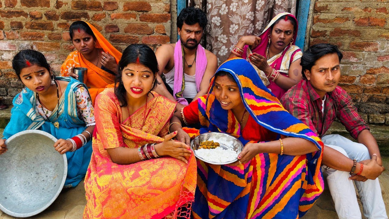 बियाह के घर में, देखिये कैसे गोतिया पटिदार की औरतें खाना चुराती है।|Gawar Bhauji Priti Singh Comedy