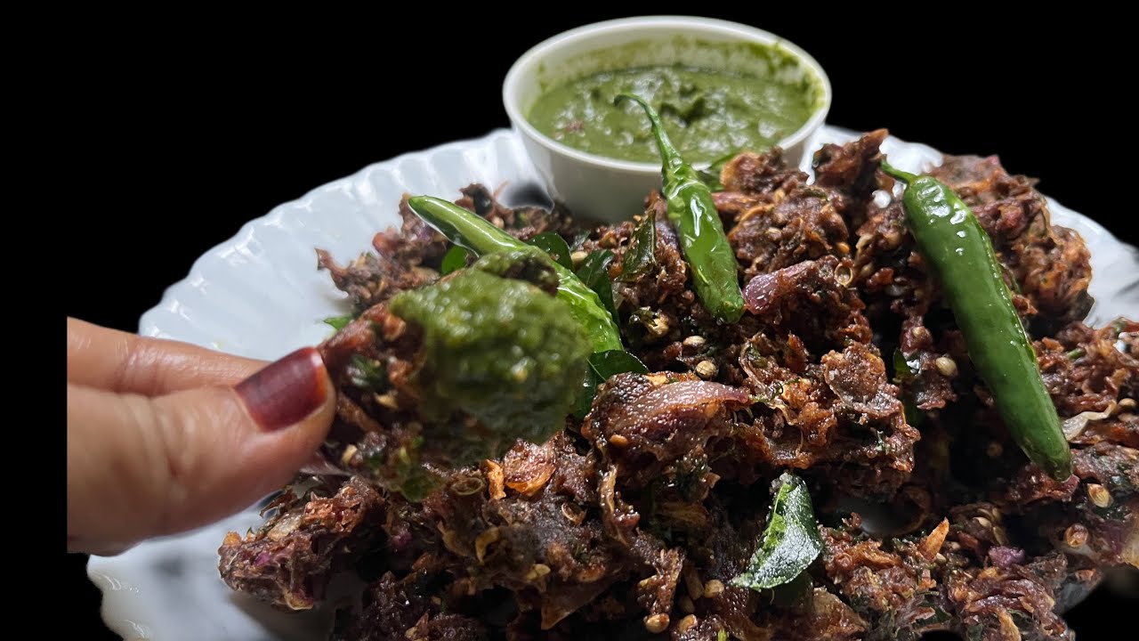 Ragi Aur Pyaz Ke Pakode | Finger Millet Onion Fritters | Ramzan Recipe