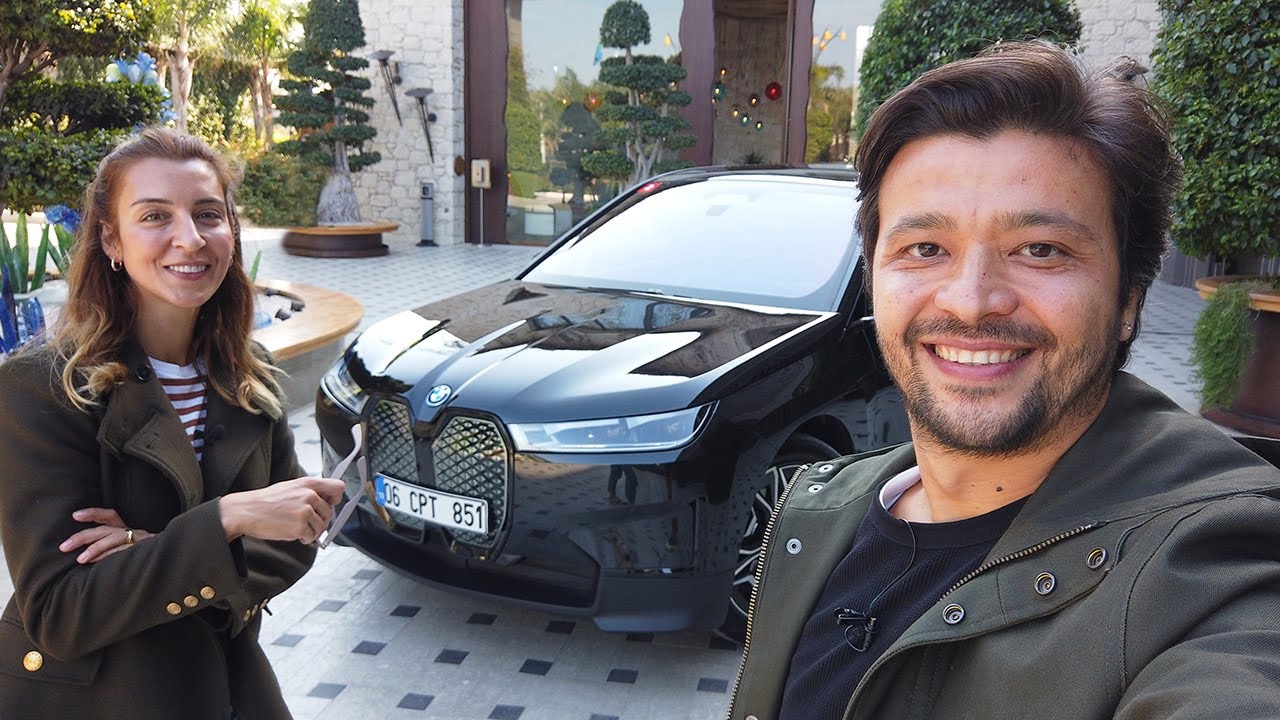 BMW iX xDrive40'ı Ebru'yla test ettik! - Elektrik aldık mı?