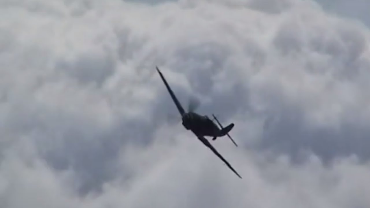 Messerschmitt Bf 109 G4  AWESOME SOUND !!!