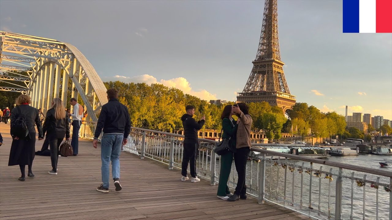 🇫🇷【4K】Paris Walk - Champs de mars - Pont de Bir Hakeim - Trocad&eacute;ro - Pont d'Iena