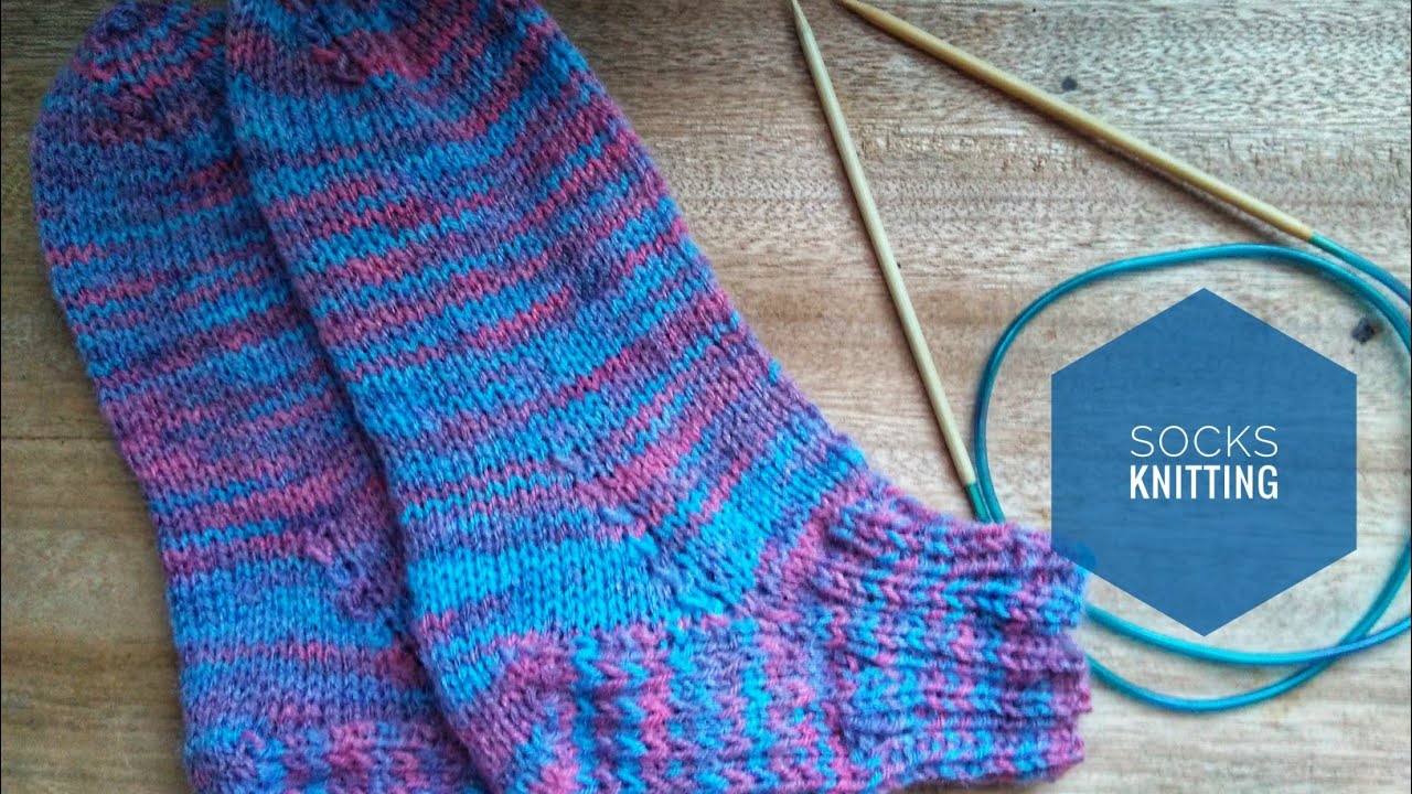 How to knit ankle socks with circular needle, adult socks step by step tutorial.