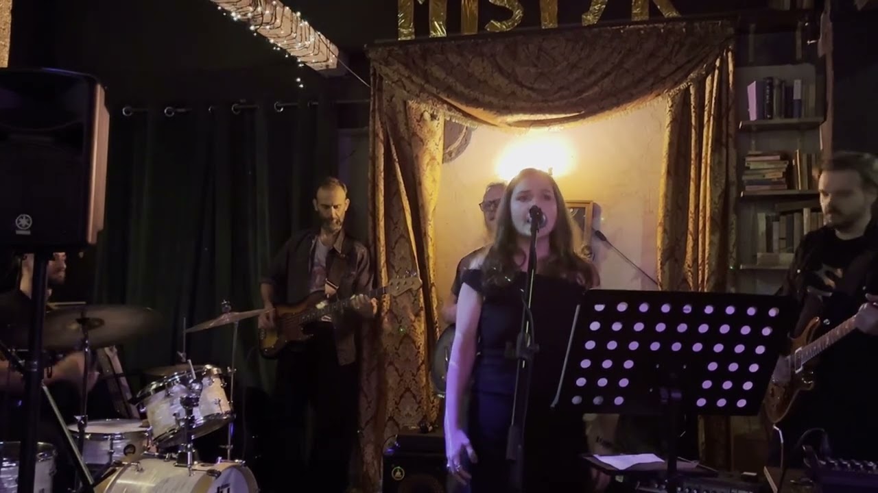 Midnight Echoes - About A Girl - 2025-11-01 - Mistyk