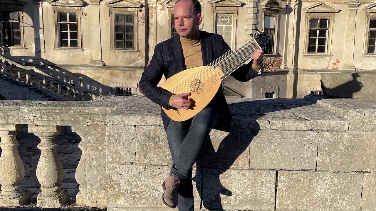 Silvius Leopold Weiss: Courante (Bernhard Hofstötter, lute)