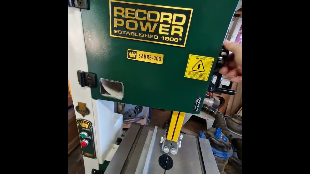 Record power Sabre 300 bandsaw overview. 