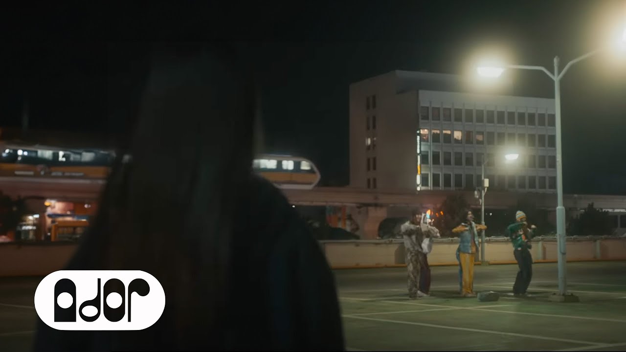 NewJeans (뉴진스) 'Our Night is more beautiful than your Day' (Ditto ver.)