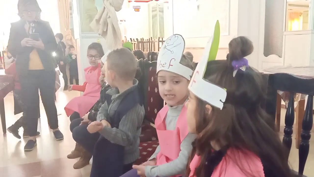 L'hommage fait par les enfants de la crèche DACINE pour Madame BOUCETTA 😍😍😍