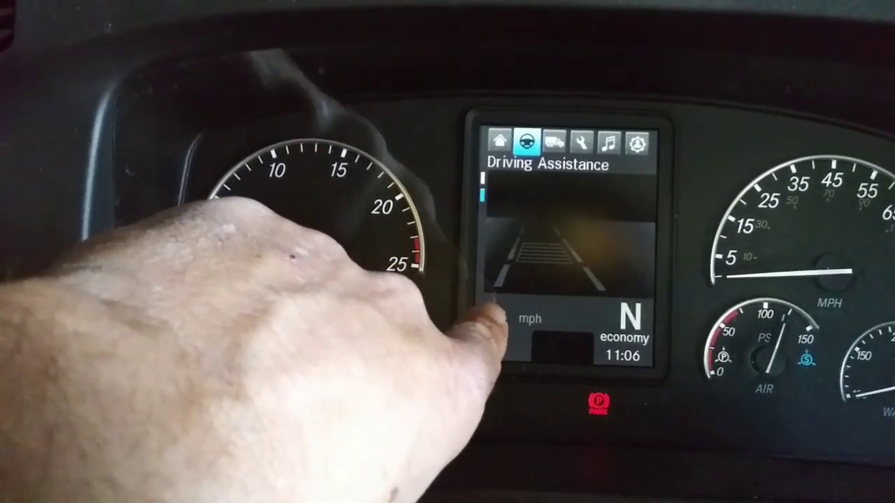 2020 Freightliner Cascadia part 2 Features and controls overview.