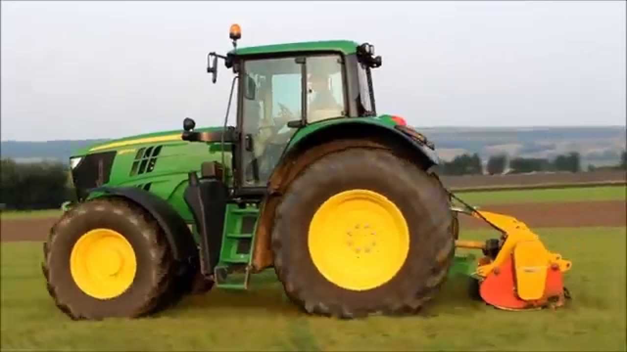John Deere 6170M, beim Mulchen - mit INO Häcksler