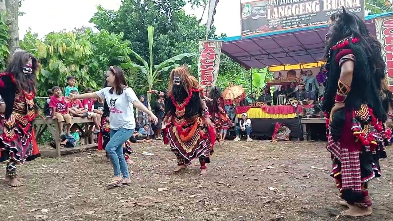 jaranan buto langgeng buana songkel mejo di sawer tuan rumah cantik 