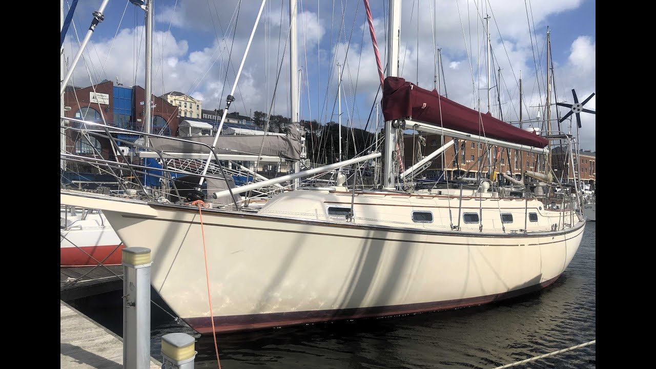 Island Packet 35   Blue Water Cruiser 1990