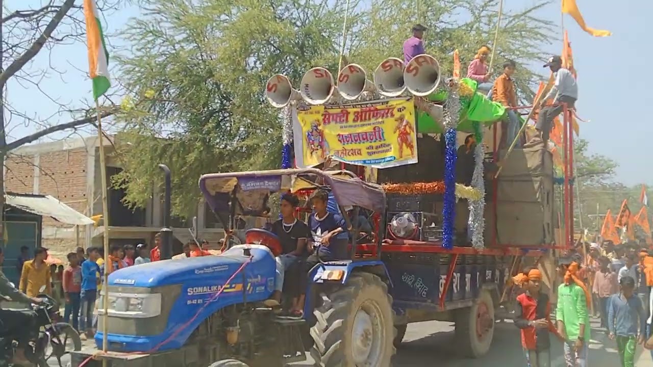 aaj Ramnavmi ka julus. me samil hua aur sabki seva ki.