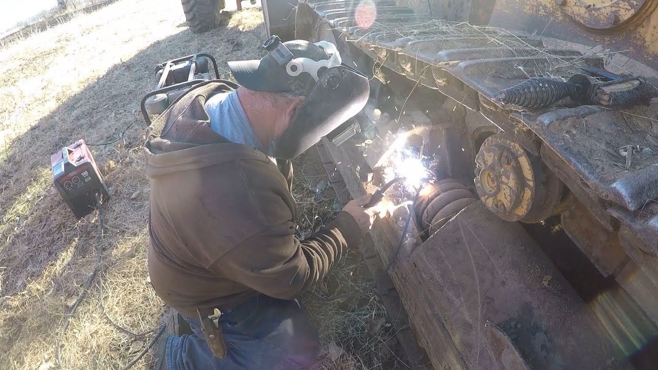 Track Adjustment on Our Cat 955K Part 2