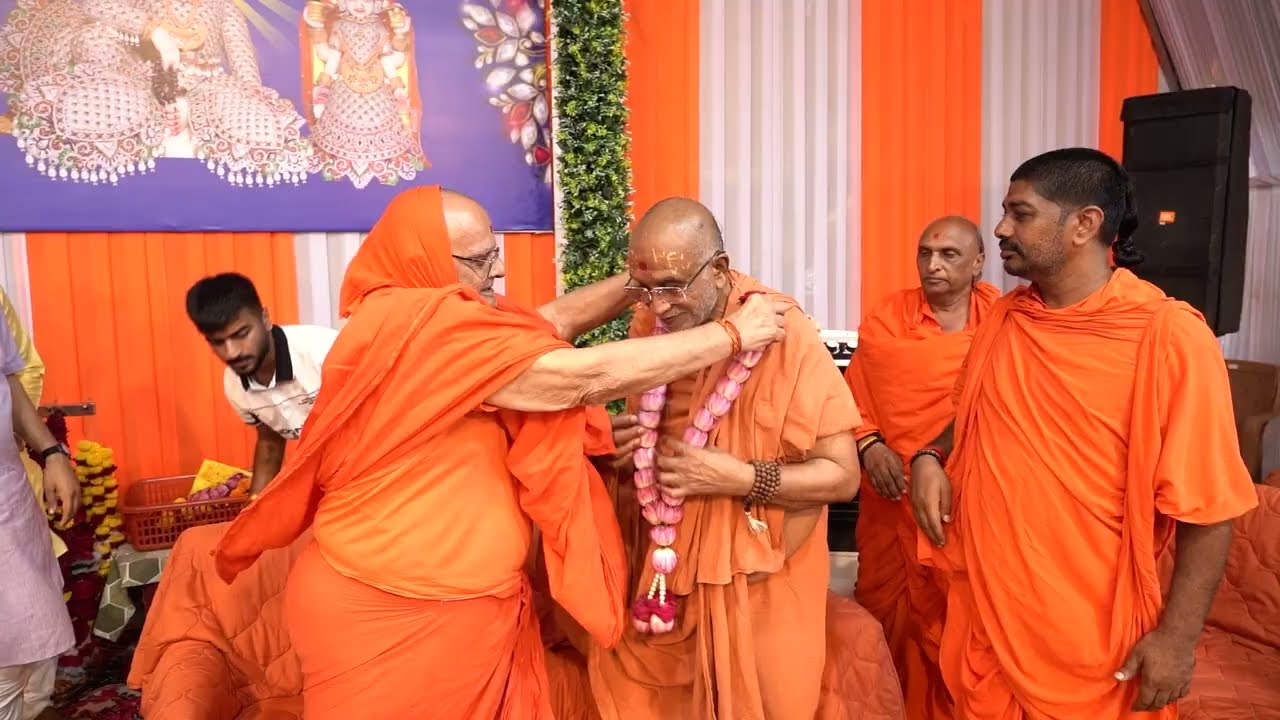 શ્રી રાધારમણદેવ રાજોપચાર તથા શ્રી સિધેશ્વર મહાદેવ અભિષેક જૂનાગઢ ll SGVP Gurukul Ahmedabad