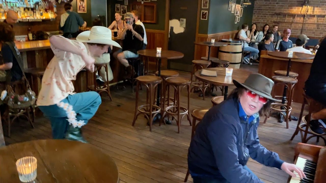 COTTON EYE JOE Shows Up To Australian Saloon Bar, Brisbane - Aussie Pub Piano Quest