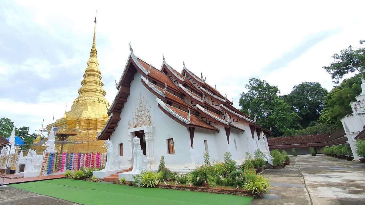 เที่ยวพระธาตุแช่แห้ง และ หาของกินไนท์บาซ่า น่าน | VchaiBlog
