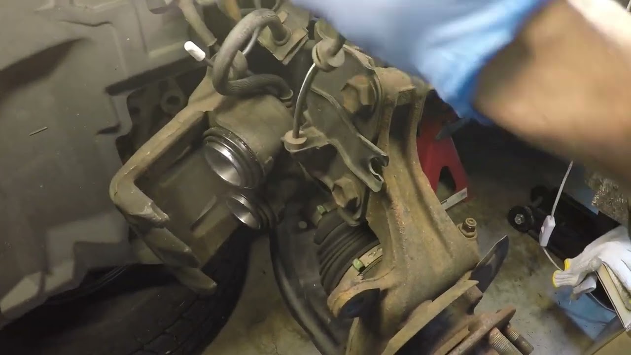 【分解編①】　日産セレナ　C２５　フロントハブベアリングASSY、ロアボールブーツ、タイロッドエンドブーツの交換作業　リフレッシュ整備　参考動画