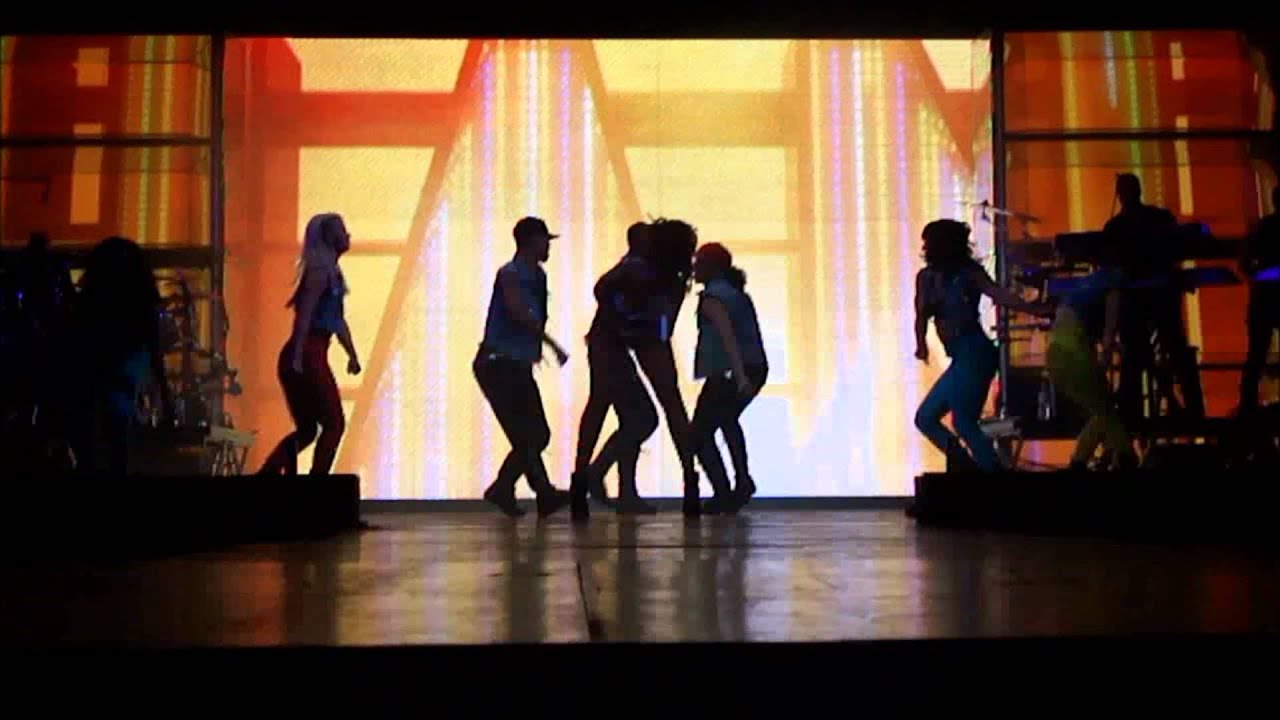 Rihanna - What's My Name/Rude Boy HD - Live - BH - Brazil - 18/09 (Front row)
