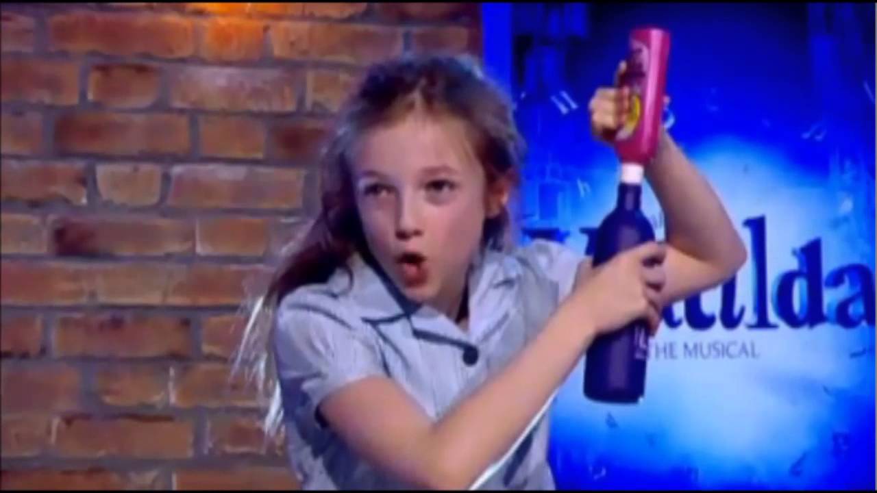 Lottie Sicilia sings 'Naughty'