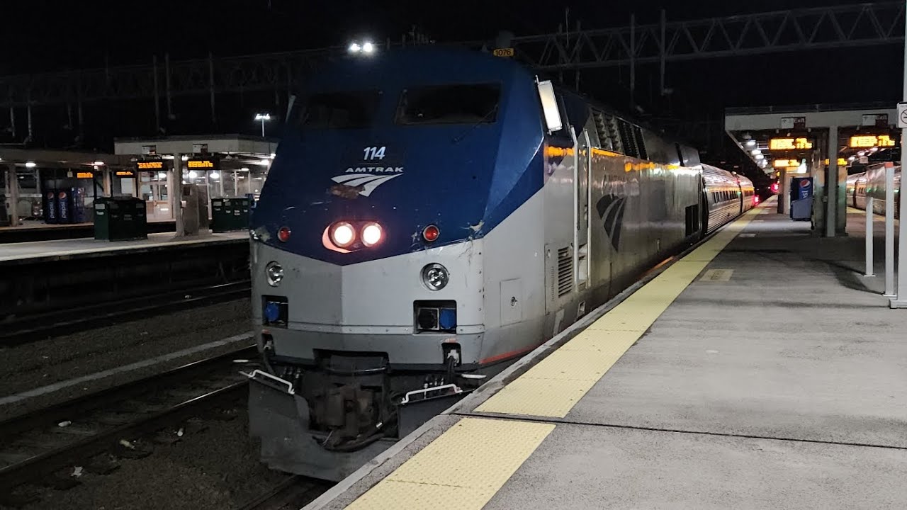 Late Night Railfanning at New Haven Station - 1/12/26 Ft. 