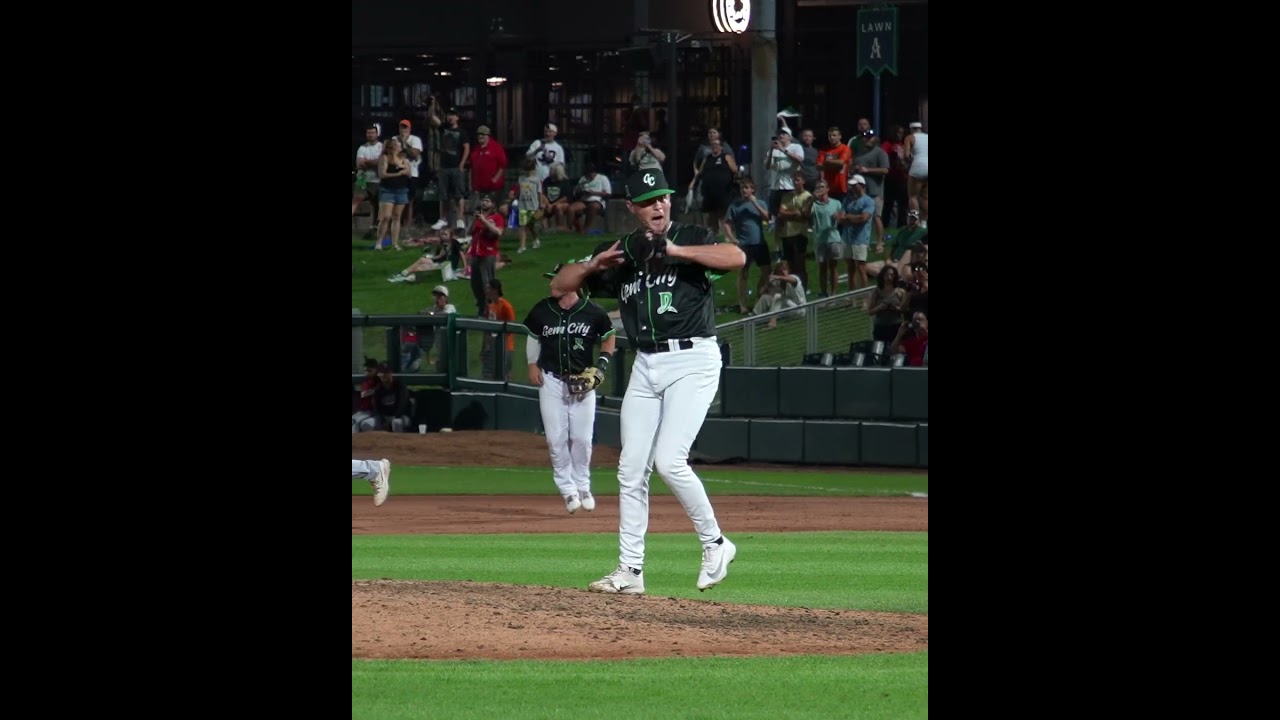 The Dragons are on to the Midwest League Championship!! 👀🏆
