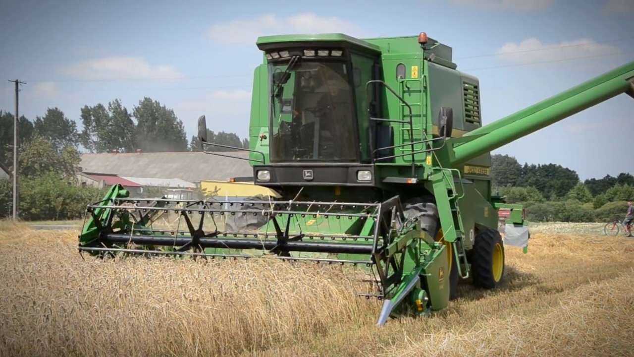 John Deere 1170 Harvester